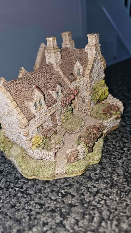 Photo of free Lilliput lane (weston) cottage (Calcot RG31) #2