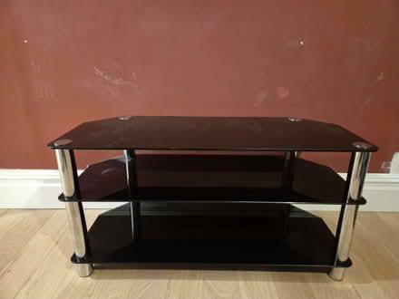 Photo of free TV Stand (Wallington SM5) #1