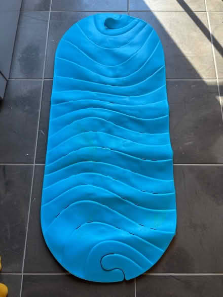 Photo of free Bath mat for kids, toddlers (Upperco, MD) #1