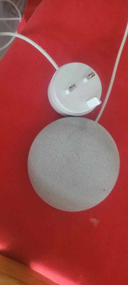 Photo of free Google Home Hub (Bagshot GU19) #1