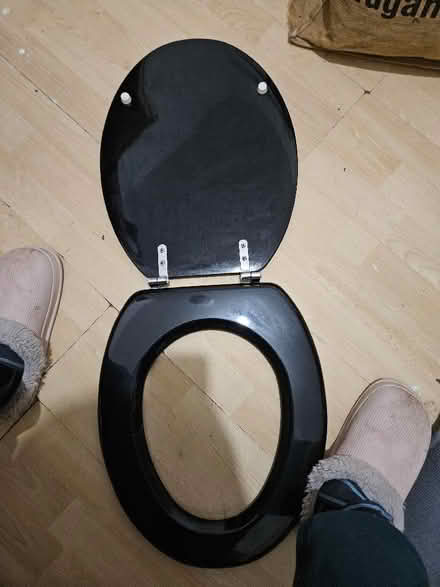 Photo of free Toilet seat (Chorley Moor PR7) #2