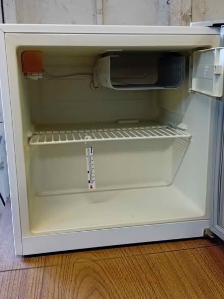 Photo of free Drinks Fridge (Greenford UB6) #1