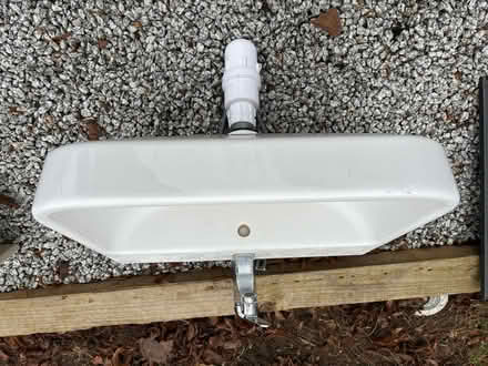 Photo of free Basin with tap (Northcourt OX14) #2