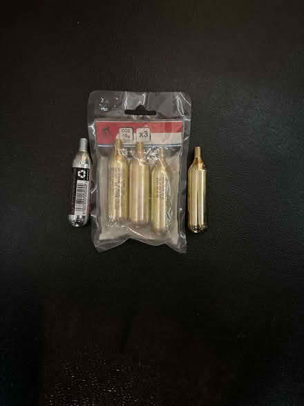 Photo of free 5× unused threaded CO2 cartridges (cycling) (Brixton SW9) #1