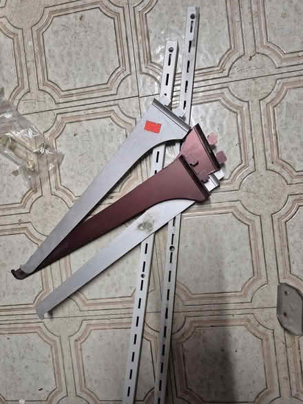 Photo of free shelf hardware (20817) #1