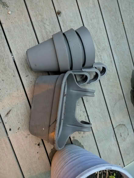 Photo of free Hanging plant pots (W12 Shepherd's Bush) #1