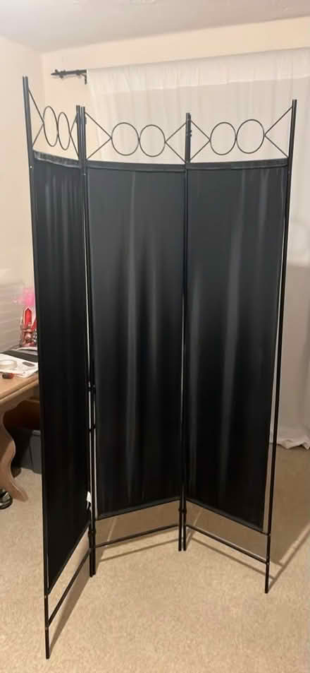Photo of free Privacy screen (Gosmore SG4) #1