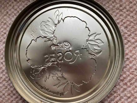 Photo of free Cadbury’s roses tin (empty) (Rothley LE7) #2