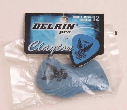 Photo of free pack of 12 guitar picks (Old Heath CO2) #1