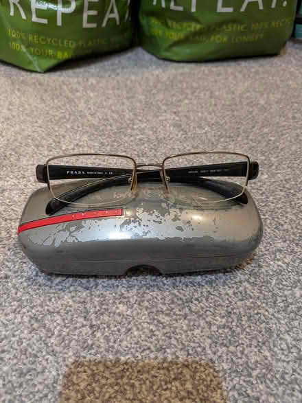 Photo of free Prada glasses (N15) #1