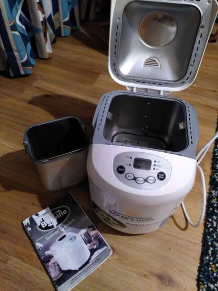 Photo of free Breadmaker (Warton LA5) #4