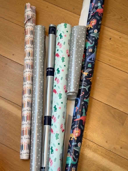 Photo of free Wrapping paper (SW12) #1