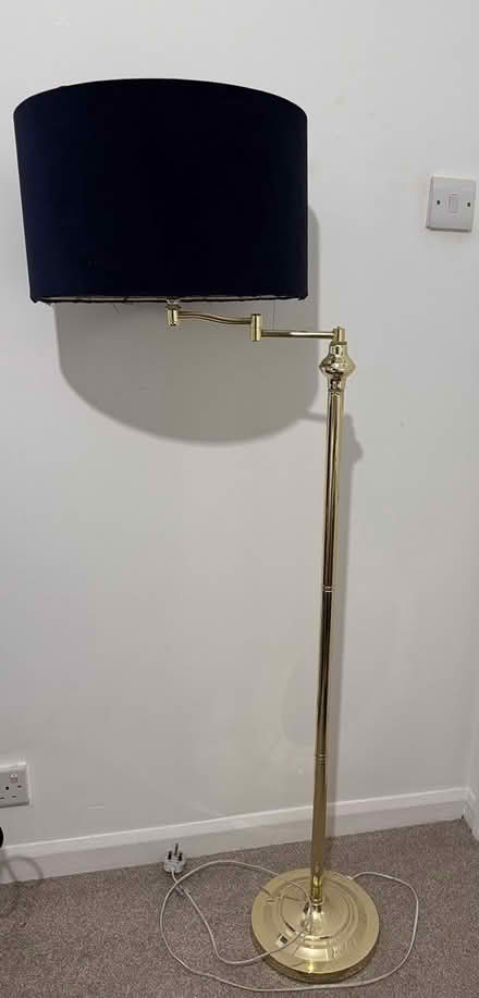 Photo of free Floor lamp (Ellesmere Port CH1) #1