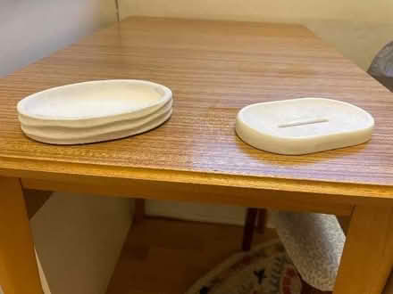 Photo of free white soap dishes (Millfield) #2