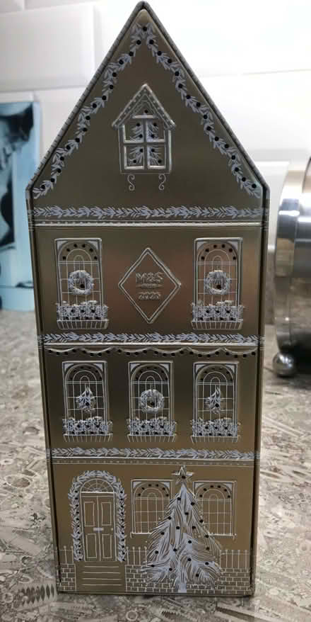 Photo of free M&S Light Up Christmas House Storage Tin (Tinkersley DE4) #1