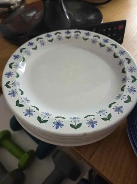 Photo of free Various cups, saucers and plates (Nottingham NG5) #4