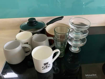 Photo of free A random mix of kitchen items (Cheadle Hulme SK7) #1