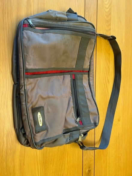 Photo of free Grey shoulder bag (Phippsville) #1