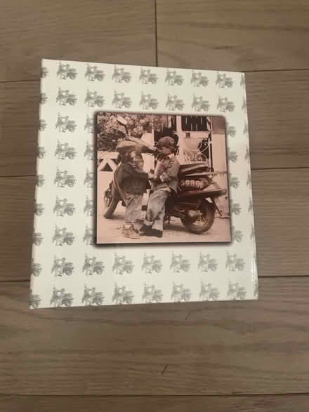 Photo of free 4x6 photo album binder (Kennedy/16th in Markham) #1