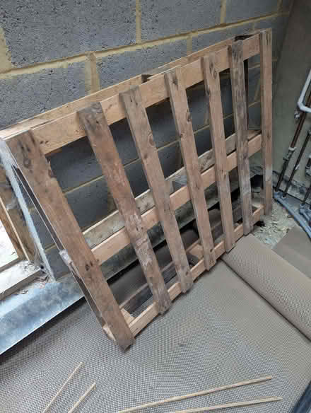 Photo of free Pallet (NW9) #1