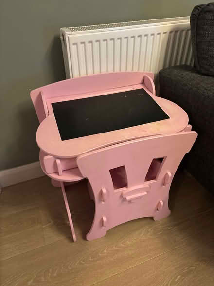 Photo of free Pink wooden desk and chair (Hoddesdon EN11) #1