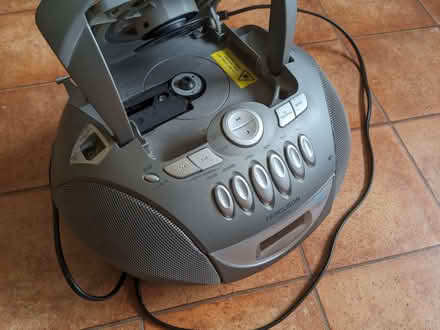 Photo of free CD/RADIO/CASSETTE - Broken CD Latch (FOR SPARES?) (IP3) #2