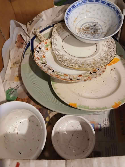Photo of free Crockery - damaged (University Area RG1) #1