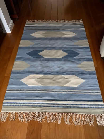 Photo of free Floor rug (Abbots Langley (WD5)) #1