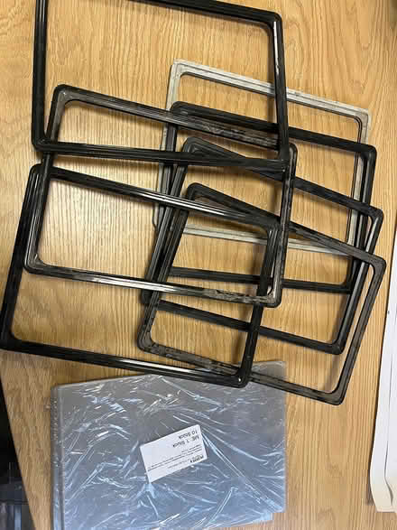 Photo of free A4 sign frames with new inserts (Bromsgrove B61) #1