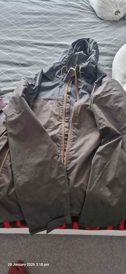 Photo of free Men's raincoat (DA6) #1
