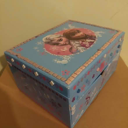 Photo of free Kids jewellery with Frozen box (NE6 Heaton) #3