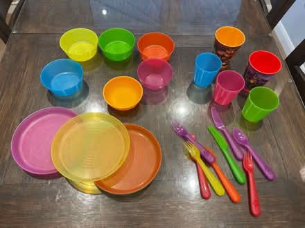 Photo of free Kids plastic crockery & cutlery (Lightwater GU18) #1
