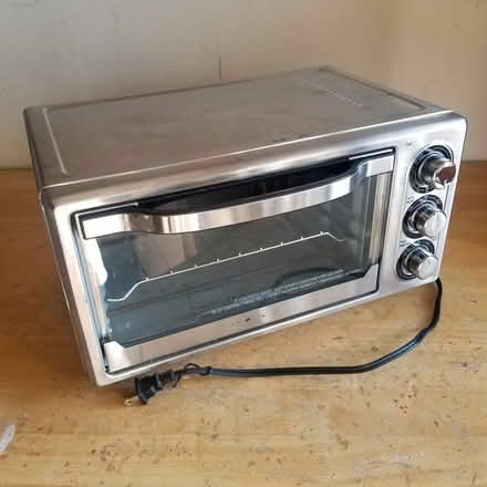 Photo of free Toaster Oven (Yonge Eglinton) #1
