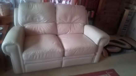 Photo of free 3 piece reclining suite (DA2) #1