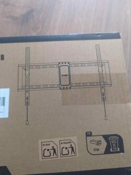Photo of free TV Wall Bracket (Surrenden BN1) #3