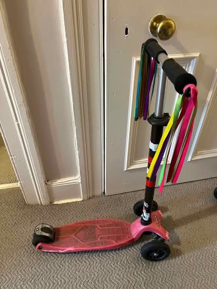 Photo of free Micro scooter (Bellevue EH7) #1