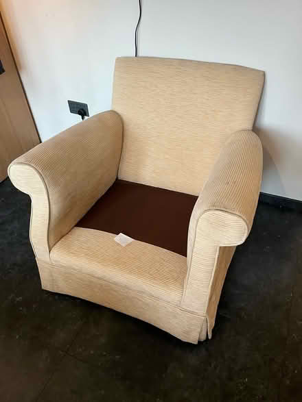 Photo of free Large cream armchair comfy (Duckhall Farm HP3) #1