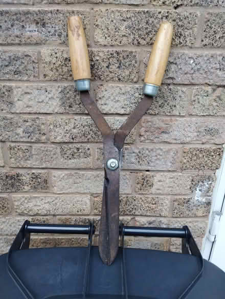 Photo of free Hedge clippers (Knaresborough HG5) #1