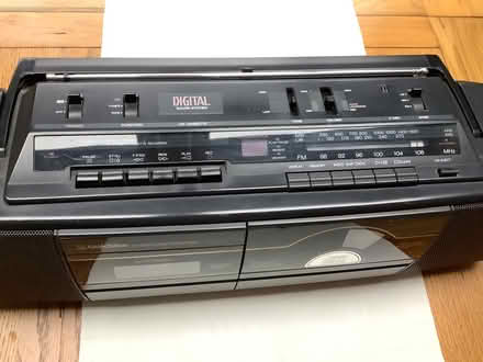 Photo of free CD/radio/cassette player working (Daw Knowle HD5) #2