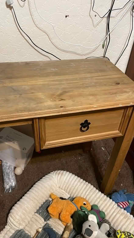Photo of free Small pine desk with one drawer (Underdale SY2) #1