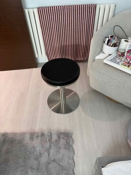 Photo of free Stool (HA88LL) #1