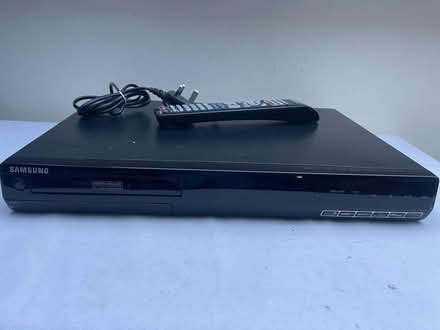 Photo of free Samsung DVD & HDD player & recorder (PVR) (Ravelston EH4) #1
