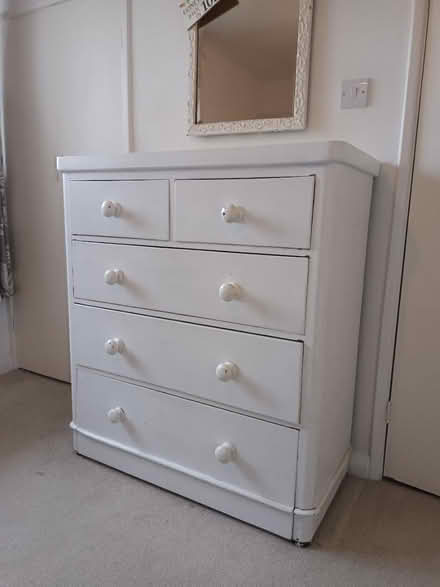 Photo of free A chest of draws (West Horsley (KT24)) #1