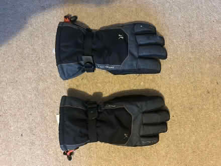 Photo of free Ski gloves (S2 Manor Park) #1