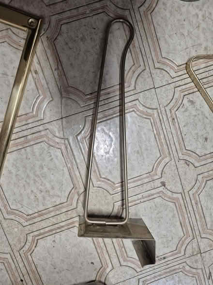 Photo of free hanging brackets (20817) #1