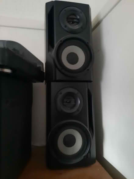 Photo of free Midi hifi system plus turntable (Hollingdean BN1) #4