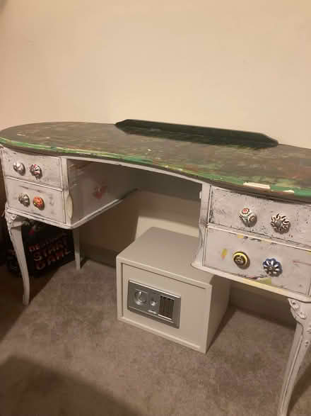 Photo of free colourful chest (Wormholt W12) #2