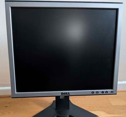 Photo of free 17" LCD Monitor, Keyboard, and Mouse (ME13) #2