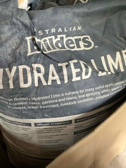 Photo of free Large bag of builder’s lime (Lisarow) #1