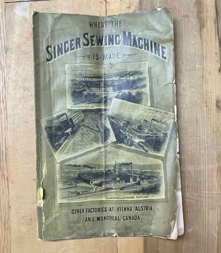 Photo of free Vintage Singer Sewing maching (Rogers Park) #3